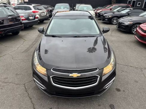 Used 2016 Chevrolet Cruze LT w/ Technology Package image 4