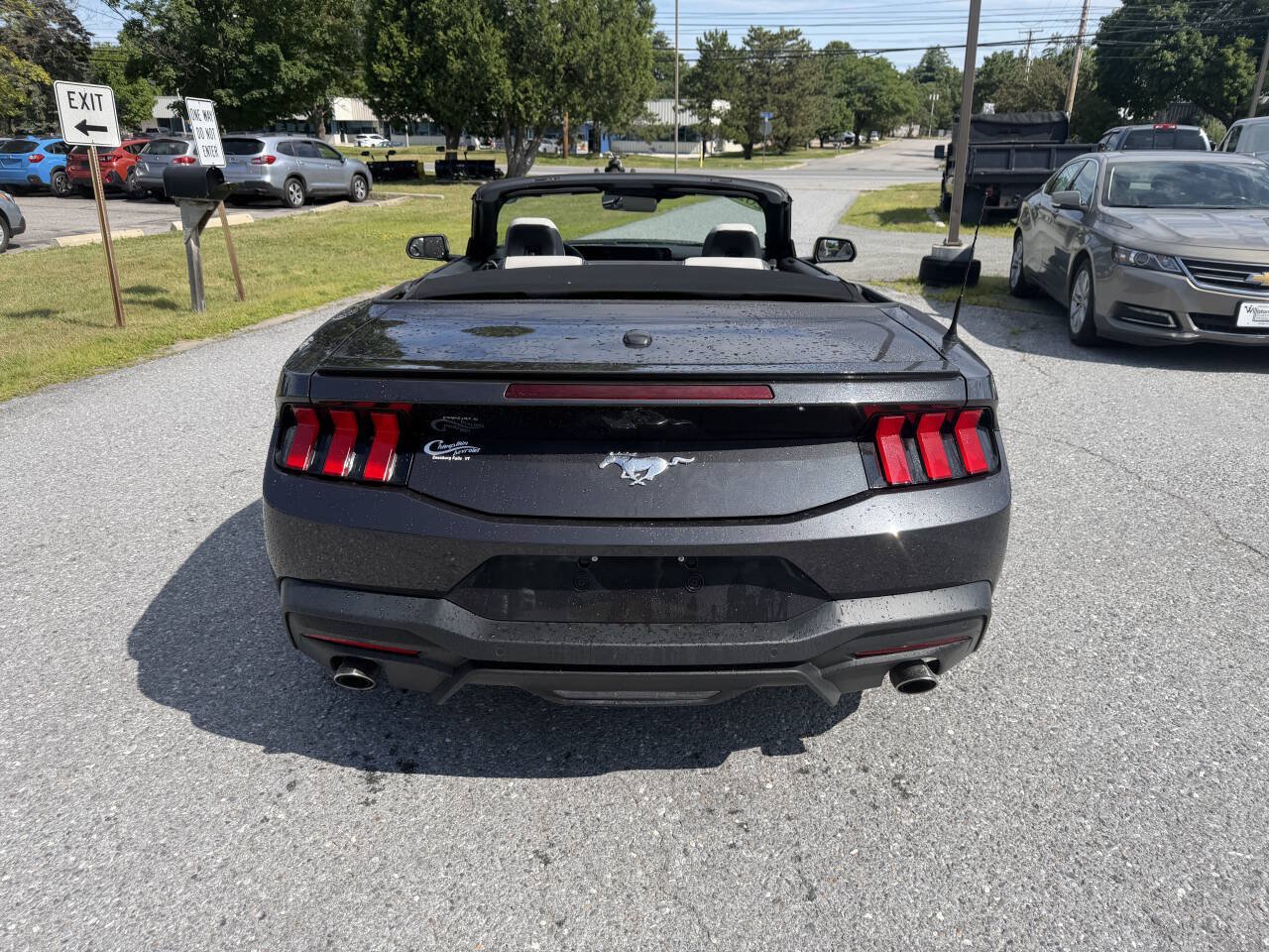 Used 2024 Ford Mustang Premium RWD image 4