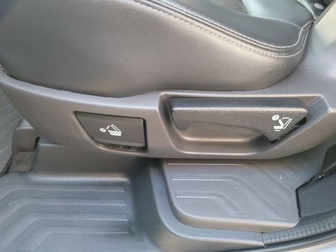 Used 2022 Subaru Ascent Limited w/ Technology Package image 49