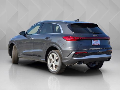 New 2025 Audi Q5 Premium AWD/4WD image 4