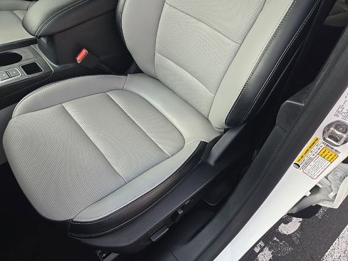 Used 2023 Ford Escape Platinum image 20