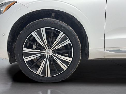Used 2022 Volvo XC60 B5 Inscription w/ Advanced Package AWD/4WD image 29