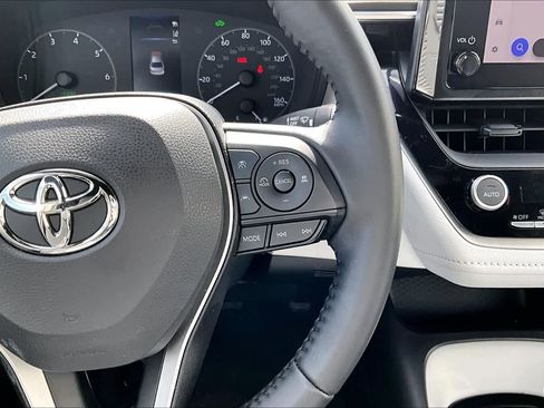 Used 2025 Toyota Corolla SE FWD image 26