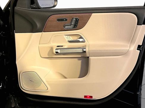 Certified 2023 Mercedes-Benz GLB 250 4MATIC image 22