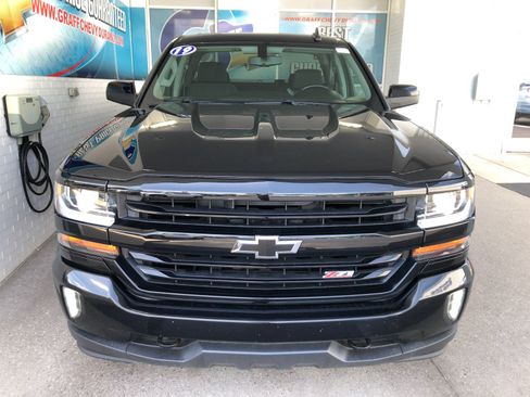 Used 2019 Chevrolet Silverado 1500 LT w/ All Star Edition AWD/4WD image 2