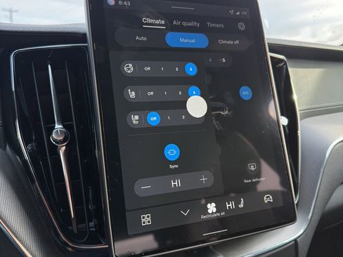 New 2026 Volvo XC60 B5 Ultra w/ Climate Package image 22