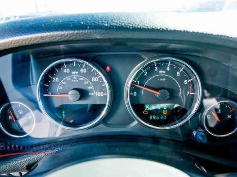 Used 2013 Jeep Wrangler Unlimited Rubicon w/ Connectivity Group image 9