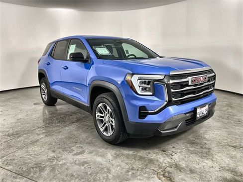 Used 2025 GMC Terrain Elevation image 2
