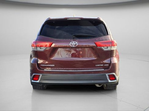 Used 2017 Toyota Highlander Limited image 8