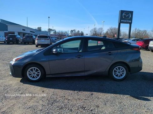 Used 2022 Toyota Prius LE image 8