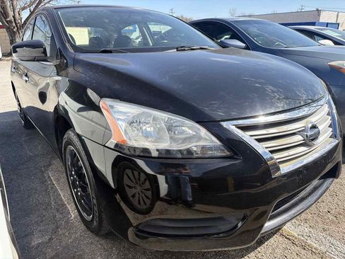 Used 2015 Nissan Sentra SV image 2