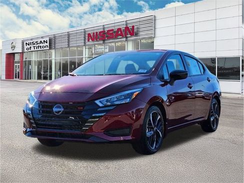 New 2025 Nissan Versa SR image 3