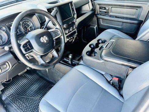 Used 2024 RAM 3500 Tradesman w/ Chrome Appearance Group image 8