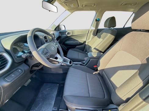 New 2026 Hyundai Venue SE image 14