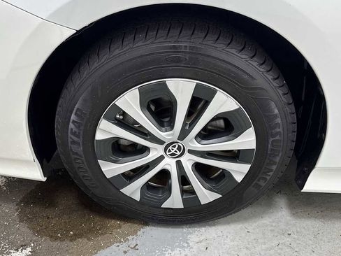 Certified 2021 Toyota Prius Prime XLE image 10