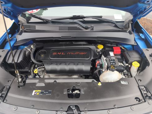 Used 2022 Jeep Compass Latitude image 32