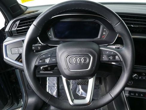 Used 2023 Audi Q3 2.0T Premium w/ Convenience Package image 8