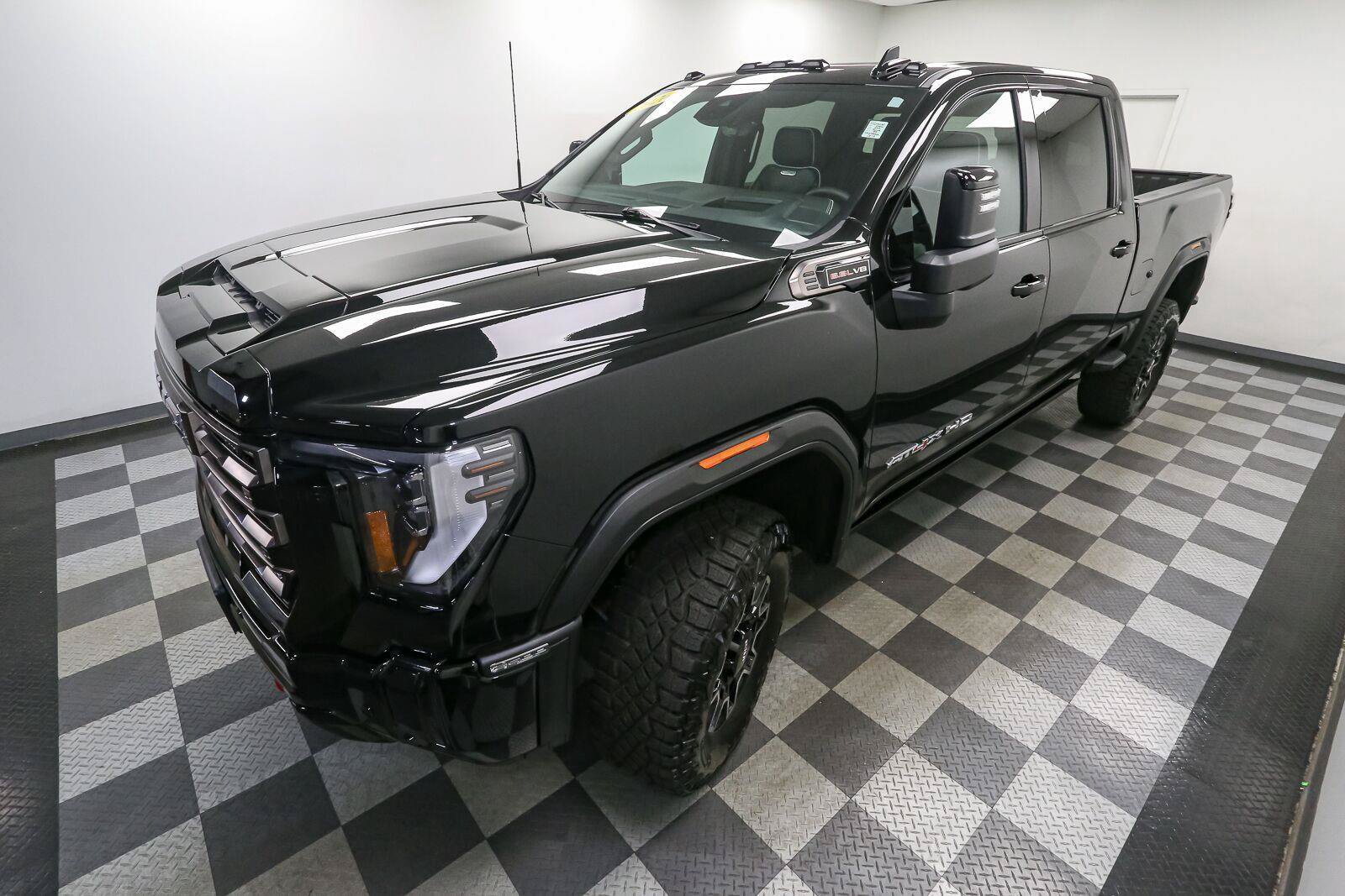 Used 2026 GMC Sierra 2500 AT4X w/ Snow Plow Prep/Camper Package AWD/4WD image 6