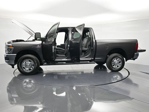 New 2026 RAM 3500 Tradesman AWD/4WD image 46