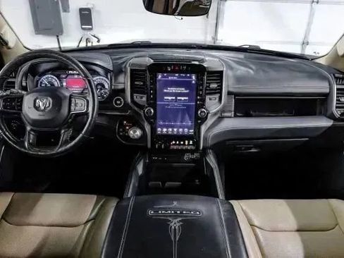 Used 2019 RAM 1500 Limited w/ Advanced Safety Group AWD/4WD image 19