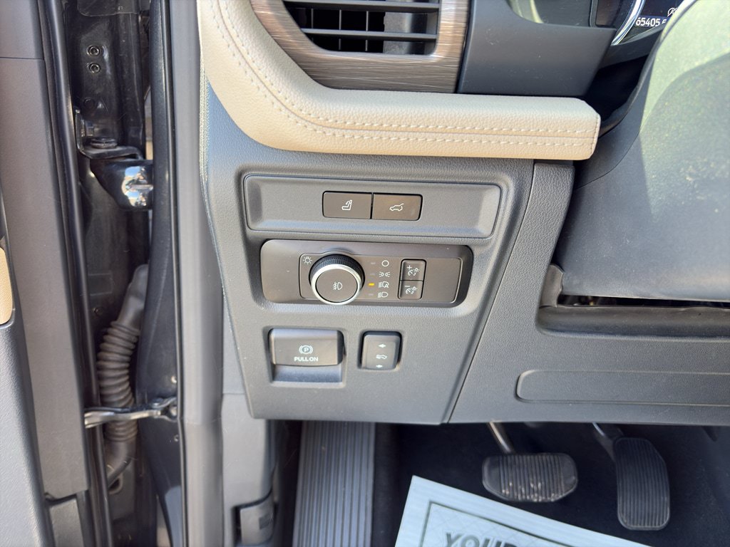 Used 2024 Ford Expedition Max Limited AWD/4WD image 10