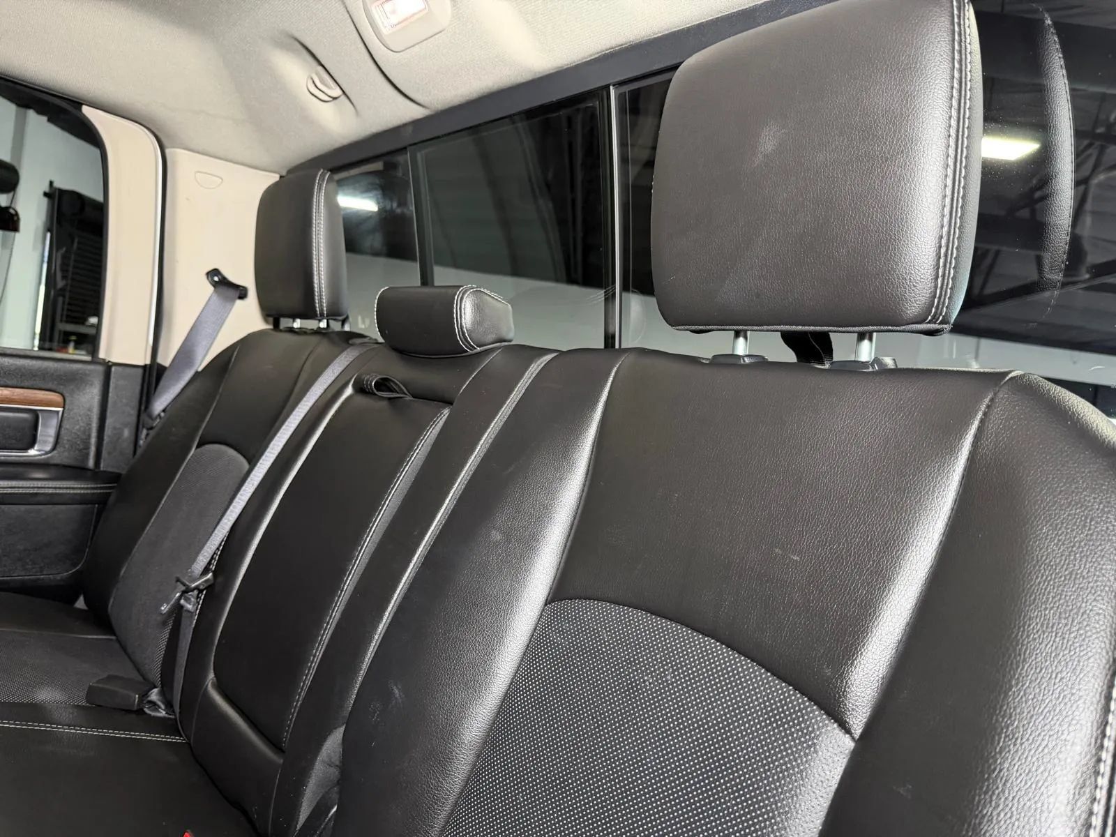 Used 2015 RAM 1500 Laramie w/ Convenience Group AWD/4WD image 22