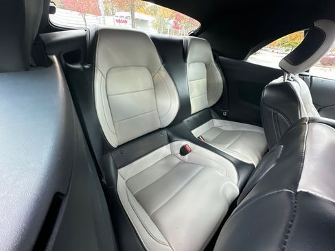 Used 2024 Ford Mustang Premium image 15