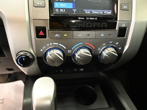 Used 2019 Toyota Tundra SR5 AWD/4WD image 18
