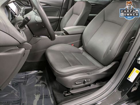 Used 2018 Buick Regal Essence w/ Driver Confidence Package #1 FWD image 11
