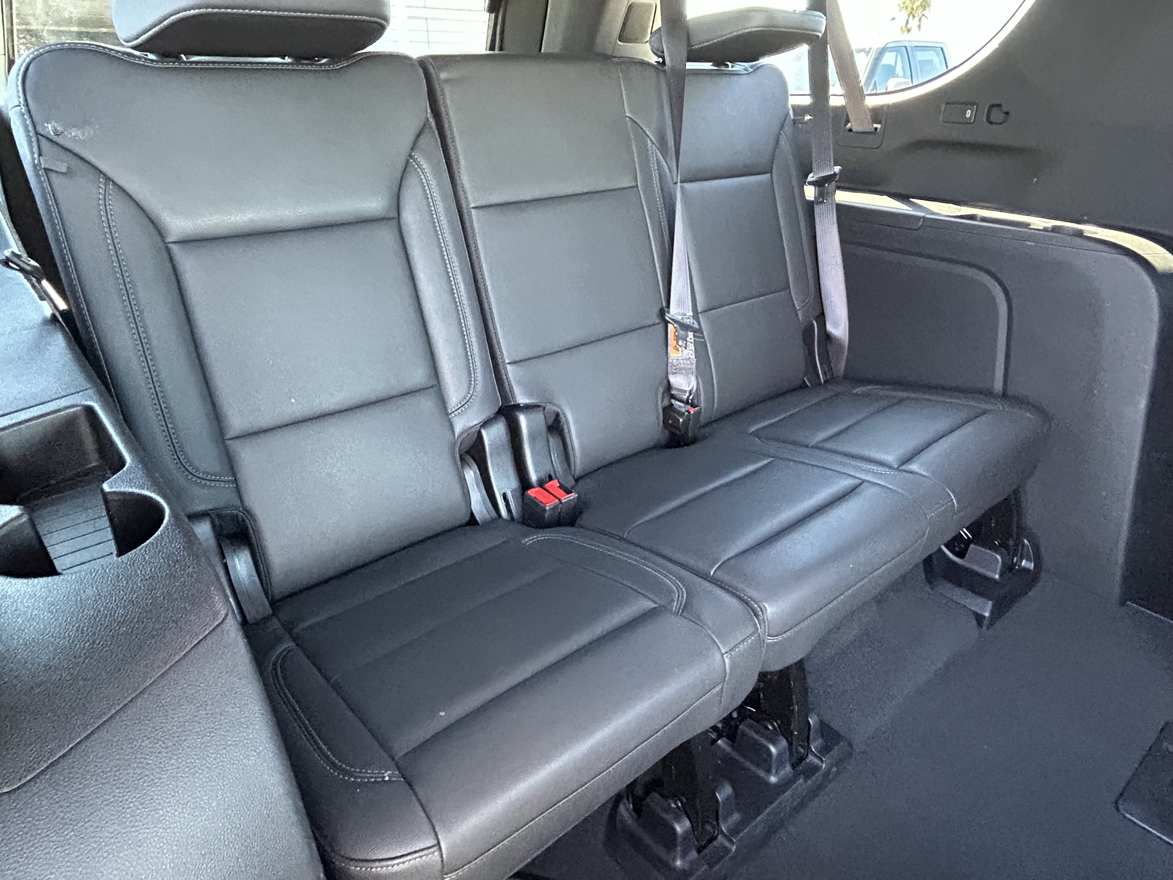 Used 2026 Chevrolet Suburban LT w/ Comfort Package AWD/4WD image 13