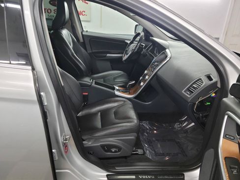 Used 2017 Volvo XC60 T5 Inscription AWD/4WD image 14