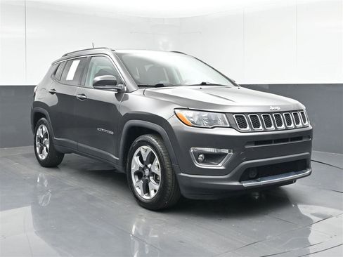 Used 2021 Jeep Compass Limited FWD image 1