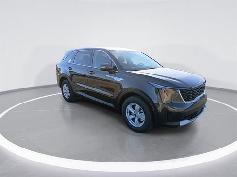 New 2026 Kia Sorento LX image 2