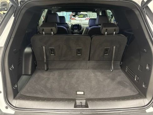 Used 2023 Chevrolet Traverse LT w/ LT Premium Package AWD/4WD image 30