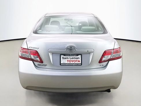 Used 2011 Toyota Camry LE image 6