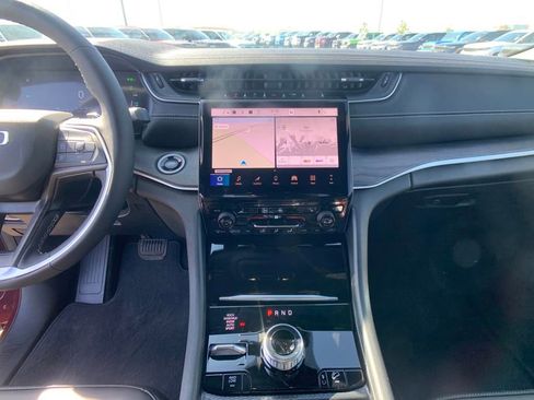 New 2025 Jeep Grand Cherokee Limited 4xe AWD/4WD image 17