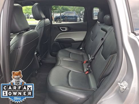 Used 2023 Jeep Compass Limited w/ Sun and Sound Group AWD/4WD image 9