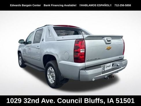 Used 2013 Chevrolet Avalanche LS AWD/4WD image 4