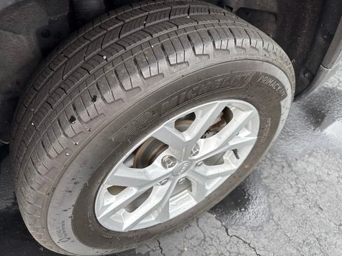 Used 2023 Jeep Grand Cherokee Limited AWD/4WD image 15