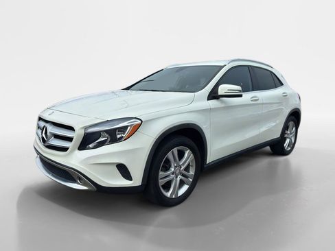 Used 2017 Mercedes-Benz GLA 250 w/ Premium Package image 1