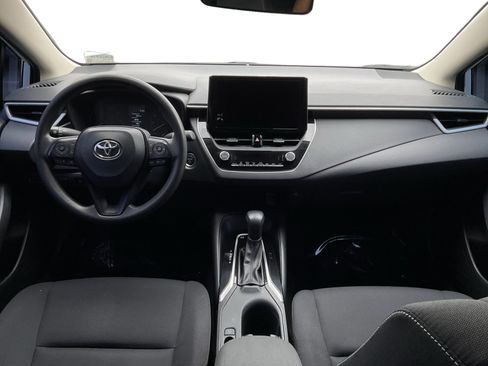 Used 2025 Toyota Corolla LE w/ LE Premium Package FWD image 8
