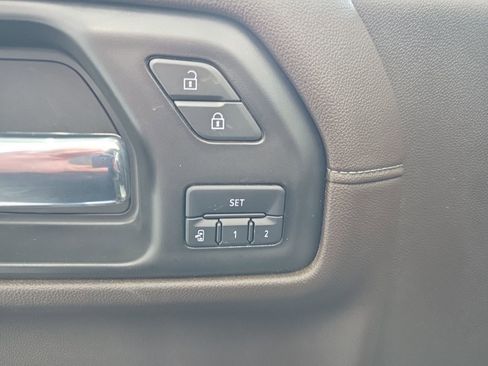 Used 2022 GMC Sierra 1500 Denali w/ Denali Reserve Package image 37