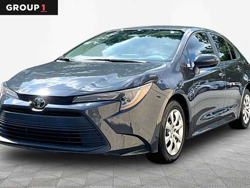Used 2024 Toyota Corolla LE FWD image 1