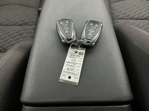 Used 2019 Chevrolet Equinox LT AWD/4WD image 44