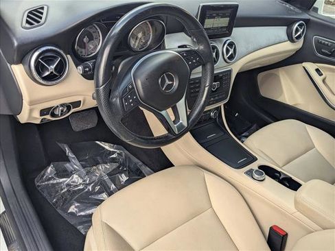 Used 2014 Mercedes-Benz CLA 250 image 10