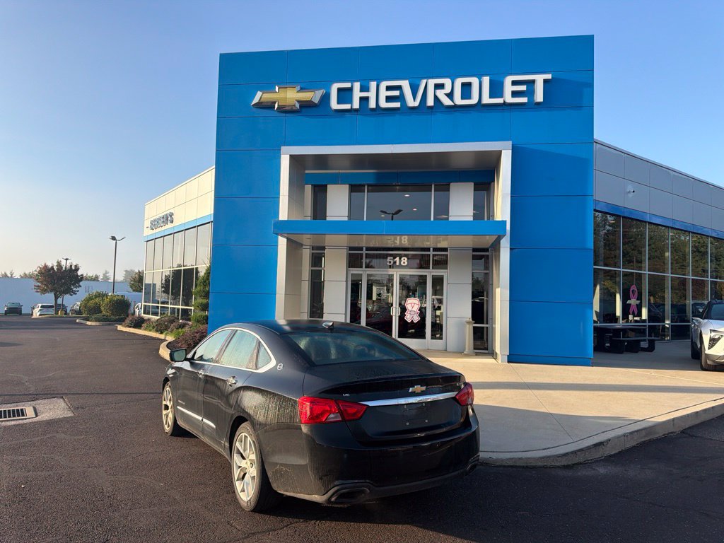 Used 2017 Chevrolet Impala Premier FWD image 3