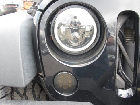 Used 2017 Jeep Wrangler Unlimited Sport w/ Quick Order Package 23S image 7