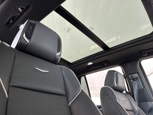 Used 2021 Cadillac Escalade Sport w/ Driver Assist Tech Package image 17