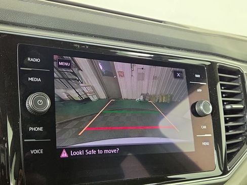 Used 2018 Volkswagen Atlas SEL Premium AWD/4WD image 18
