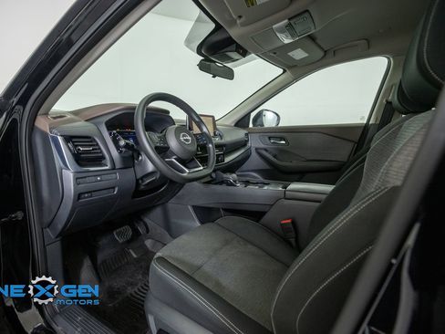 Used 2022 Nissan Rogue SV FWD image 10